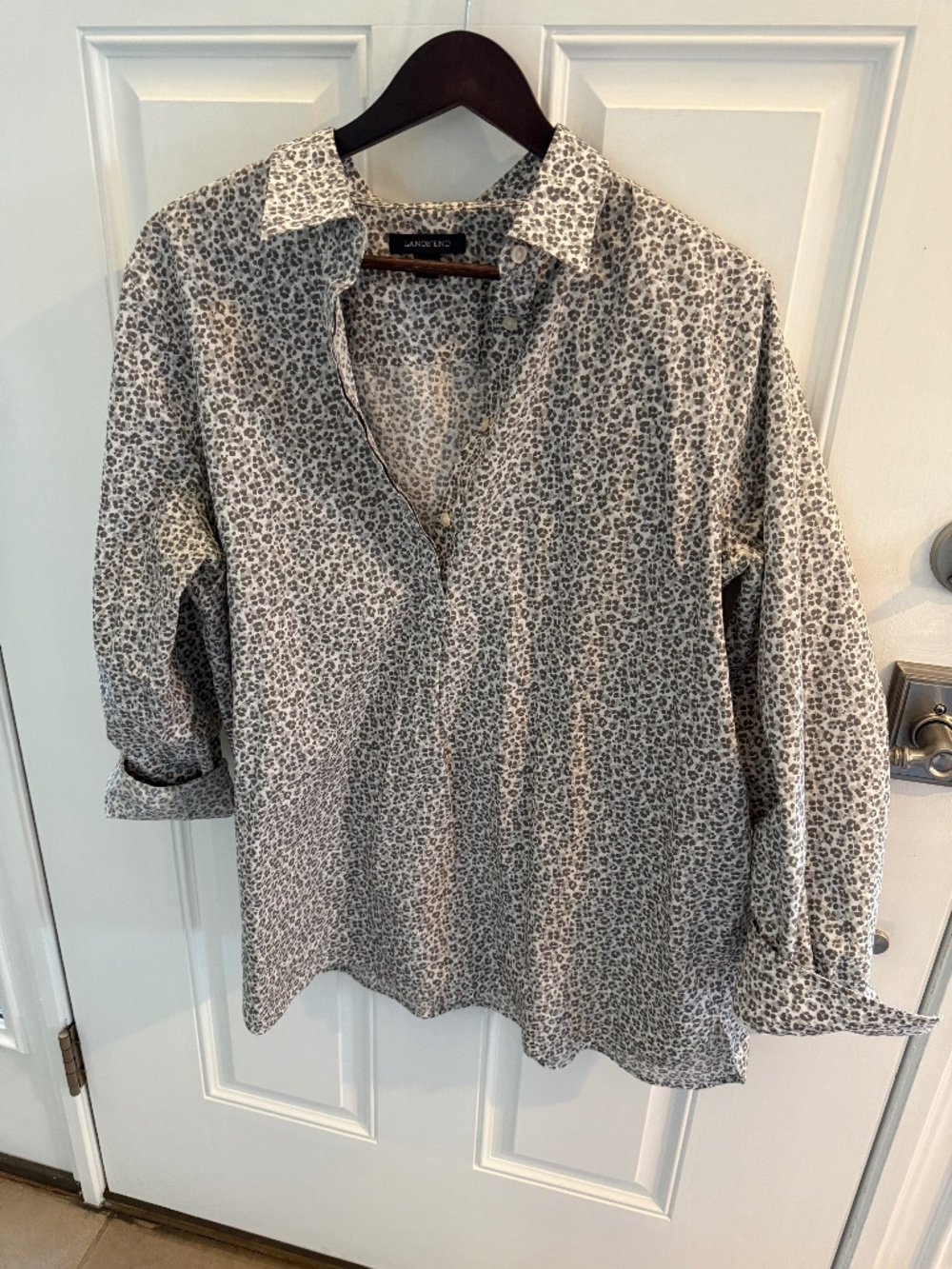 Lands End 1/2 button lightweight cotton leopard print shirt